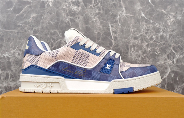 LV SNEAKER LV-000192