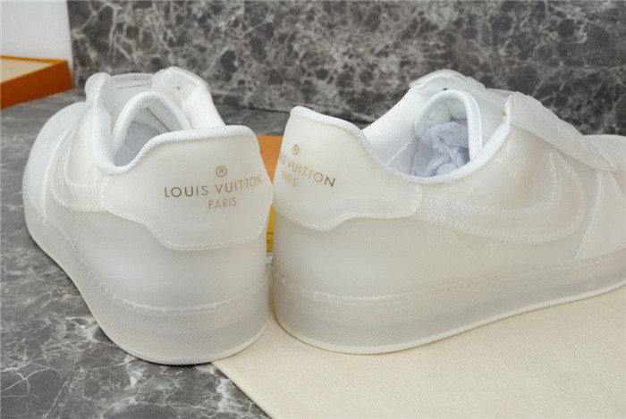 LV SNEAKER LV-000258