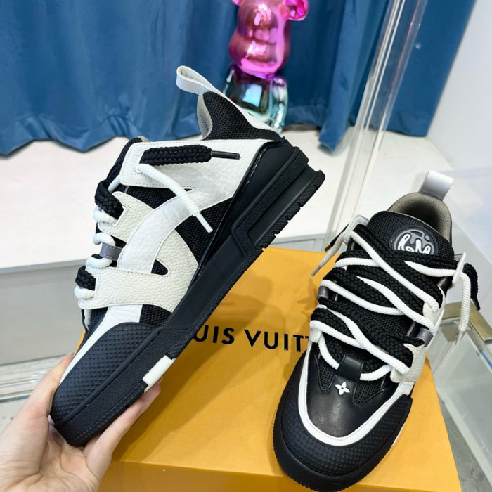 LV SNEAKER LV-000435
