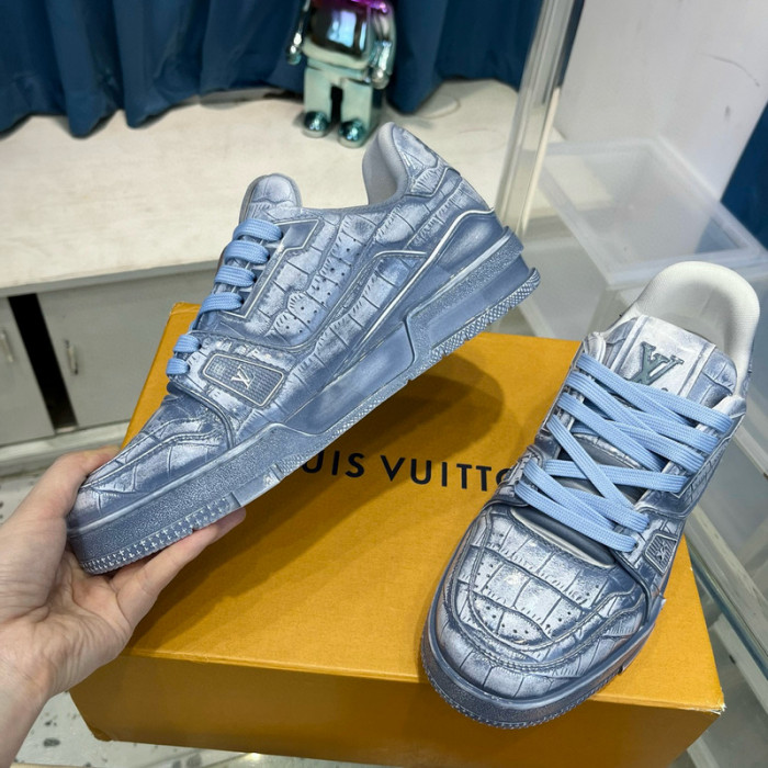 LV SNEAKER LV-000470