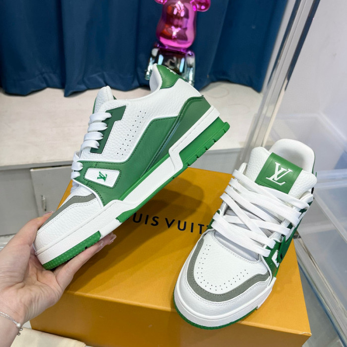 LV SNEAKER LV-000486