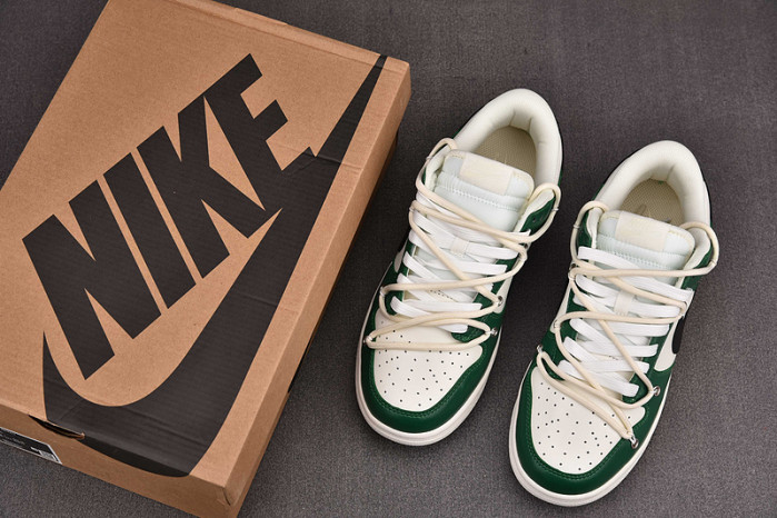 Dunk Low Retro“Coconut Milk