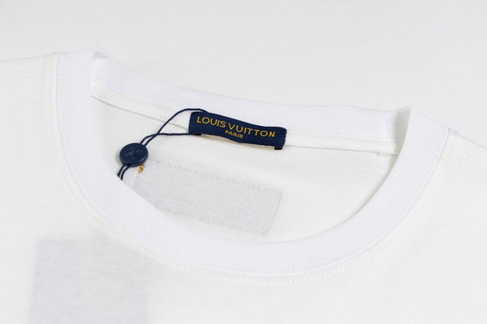 LV CLOTHES V00028