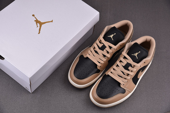 WMNS AIR JORDAN 1 LOW 
