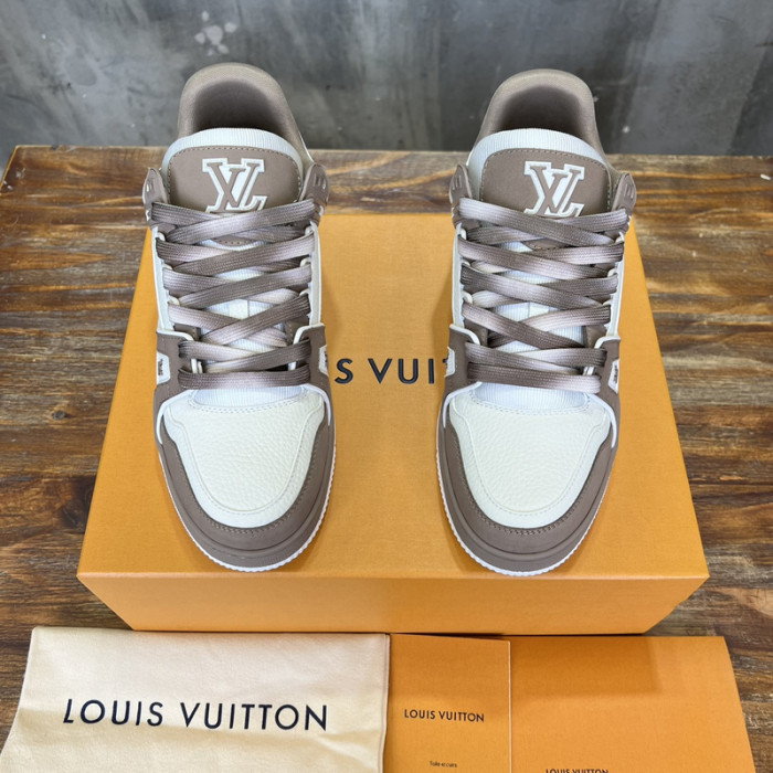 LV SNEAKER LV-000542
