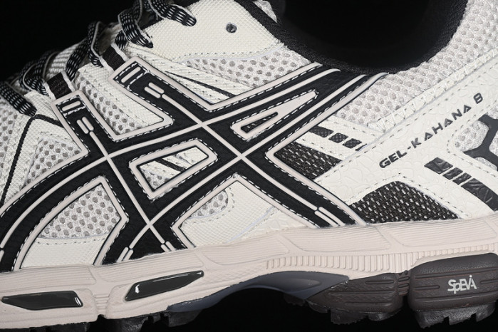 As*ic*s gel-kahana 8 black and white 1011b895-200