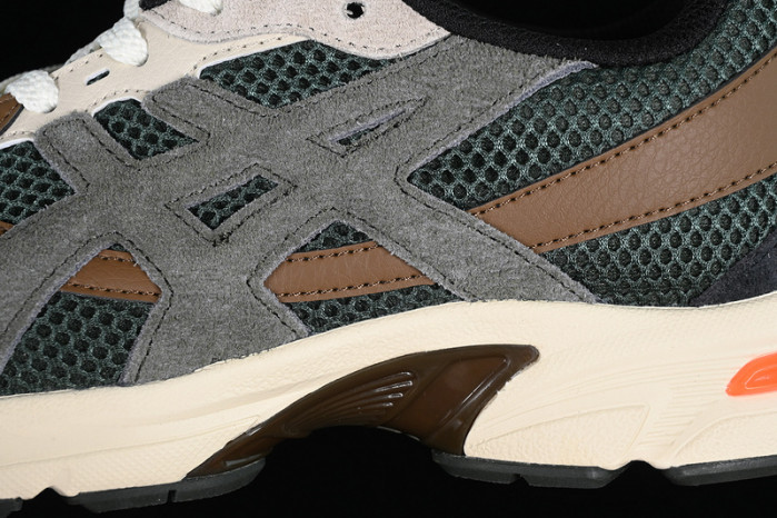 As*ic*s hal studios x gel 1130 