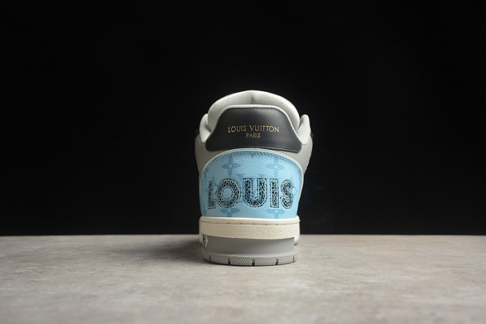 LV TRAINER SNEAKER LV-000553