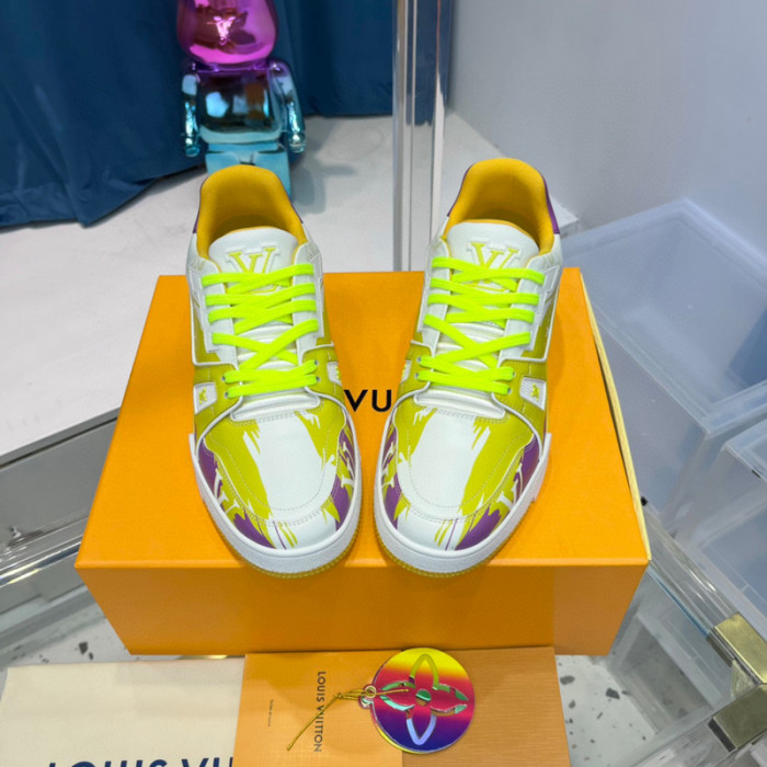LV SNEAKER LV-000341
