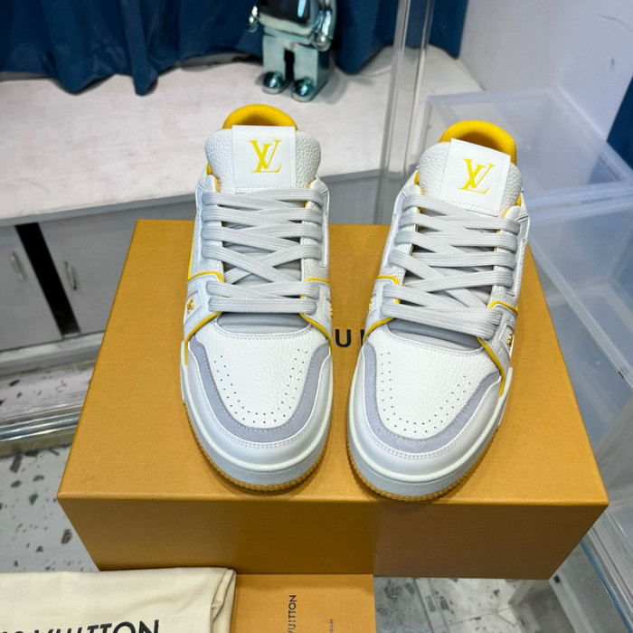 LV SNEAKER LV-000501