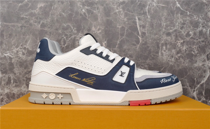 LV SNEAKER LV-000205