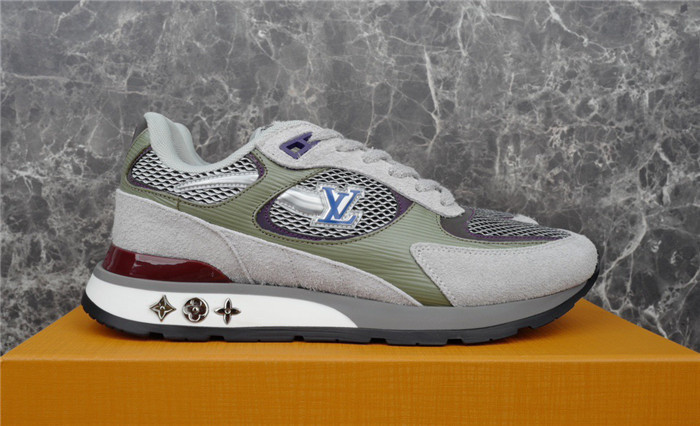 LV SNEAKER LV-000220