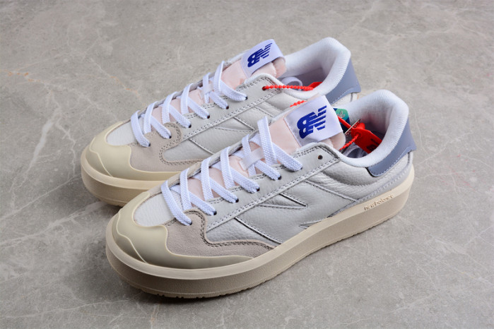 NEW BALANCE SNEAKER 009