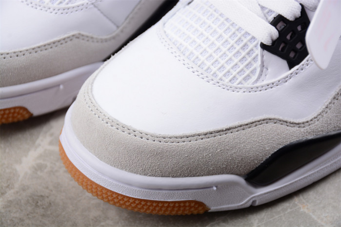 JORDAN 4 RETRO SB