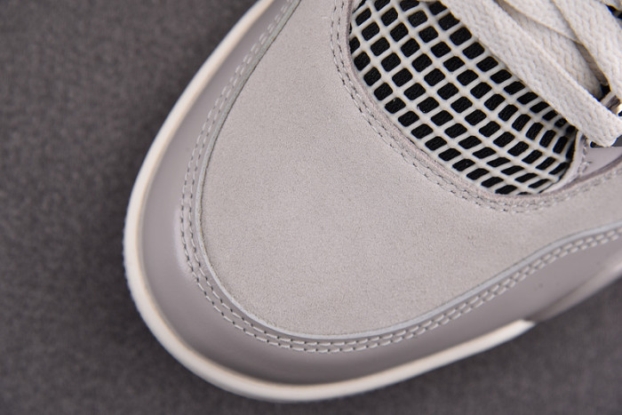 Air Jordan 4 Retro Frozen Moments (Women