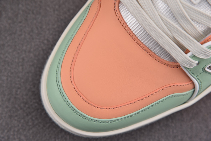 LV SNEAKER LV-000119