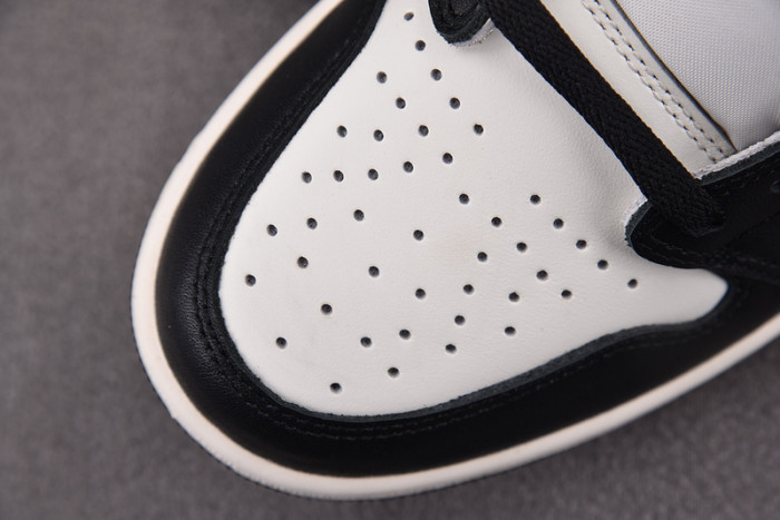 Air Jordan 1 Low OG “Mocha” CZ0790-102