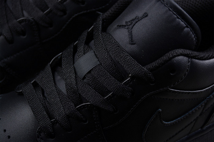 AIR JORDAN 1 LOW TRIPLE BLACK (2022) 553558-093