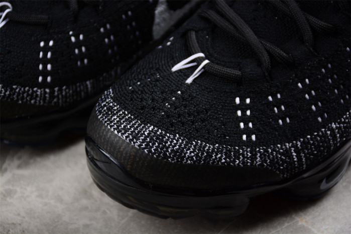 NIKE AIR VAPORMAX 2023 FLYKNIT OREO DV1678-001