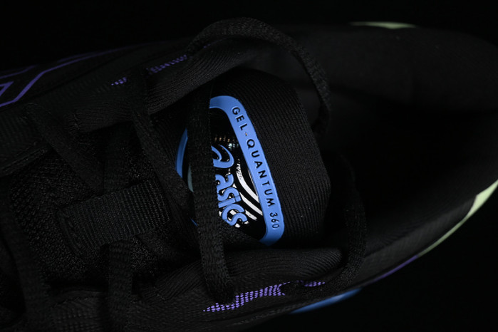 As*ic*s gel-quantum 360 viii 1203a305-004