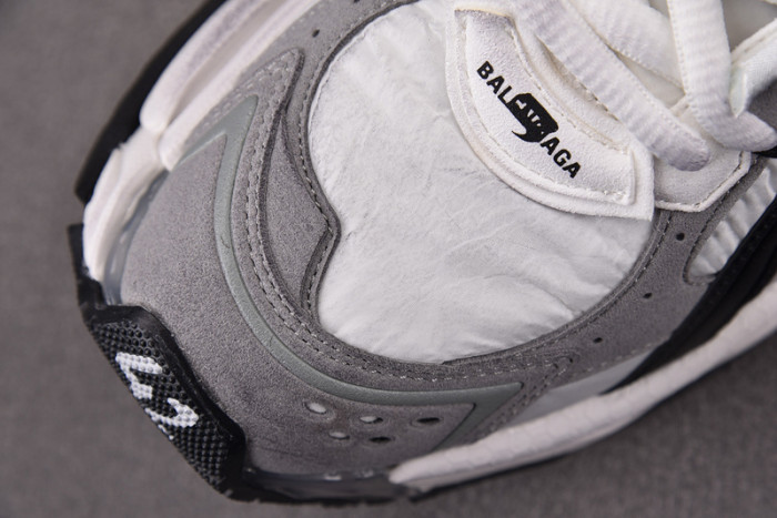 RUNNER SNEAKER RS106