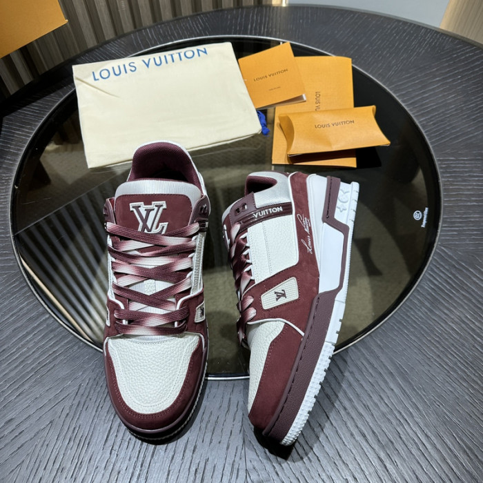LV TRAINER SNEAKER LV-000606