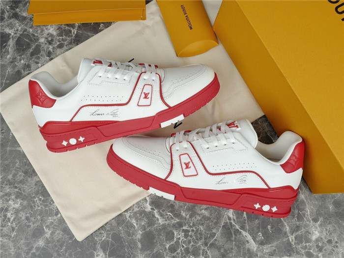 LV SNEAKER LV-000295