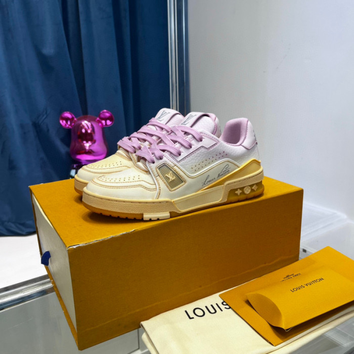 LV SNEAKER LV-000379