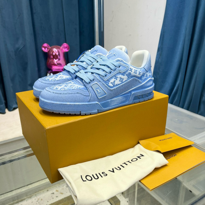 LV SNEAKER LV-000469