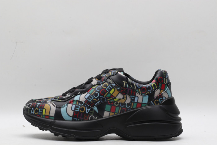 G*u*i* trainer sneaker107