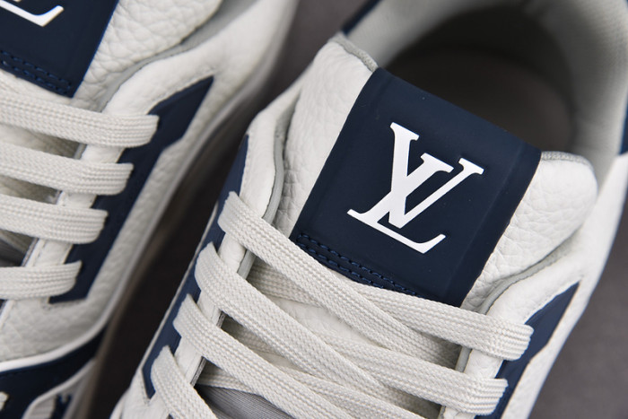 LV SNEAKER LV-000105