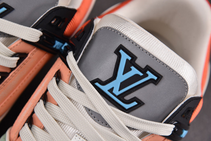 LV SNEAKER LV-000108