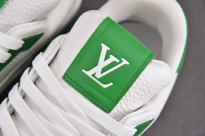 LV SNEAKER LV-000140