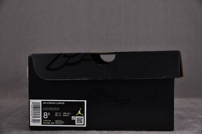 Jordan 1 Low Beaded DV1762-001