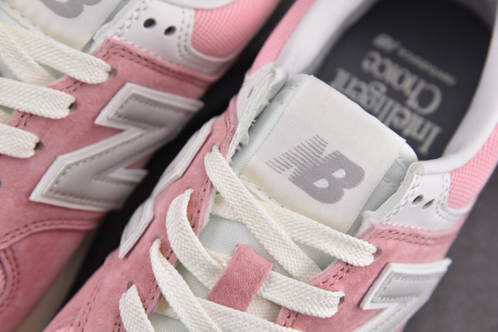 NEW BALANCE SNEAKER NB096