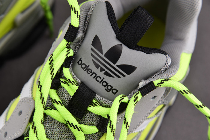 TRIPLES TRAINER SNEAKERS 2000122