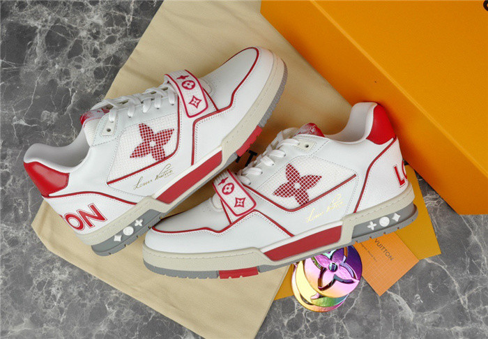 LV SNEAKER LV-000287