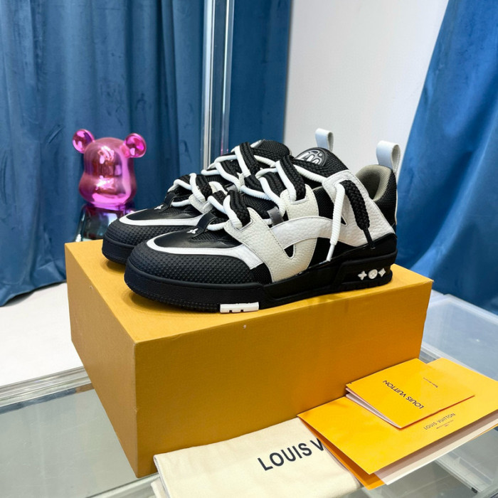 LV SNEAKER LV-000435