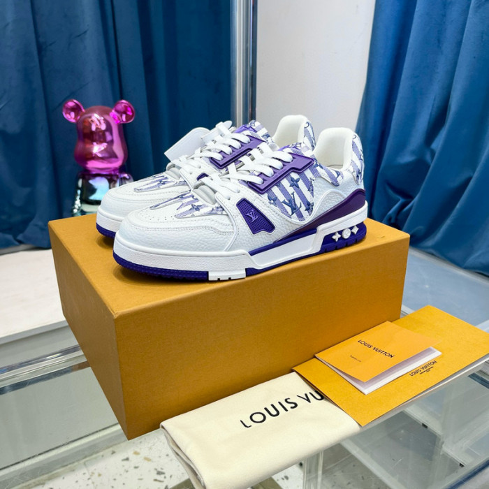 LV SNEAKER LV-000439