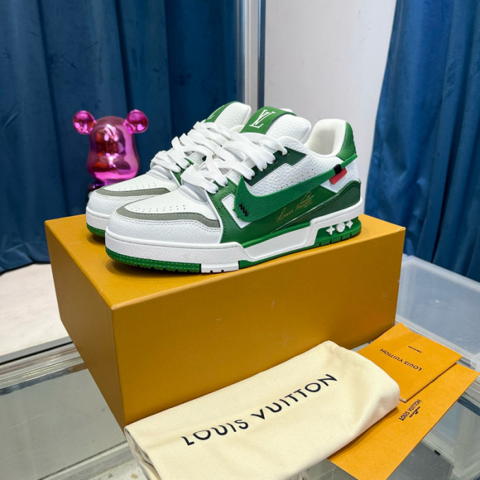 LV SNEAKER LV-000486