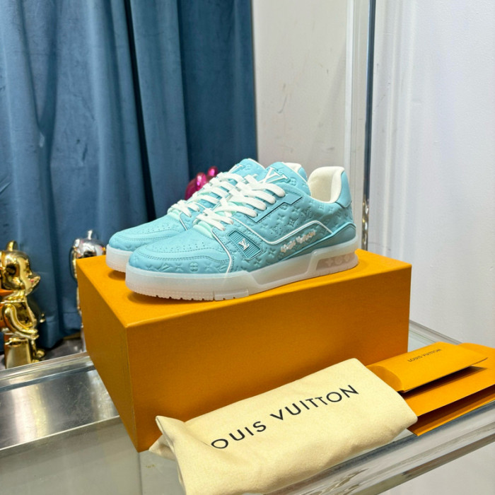 LV SNEAKER LV-000518