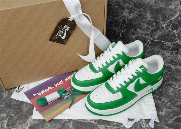 LV SNEAKER LV-000246