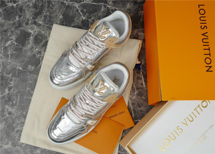 LV SNEAKER LV-000278