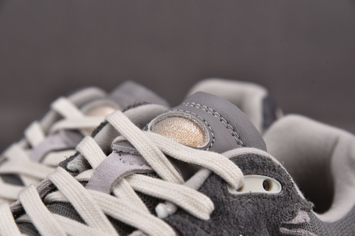 NEW BALANCE SNEAKER NB028