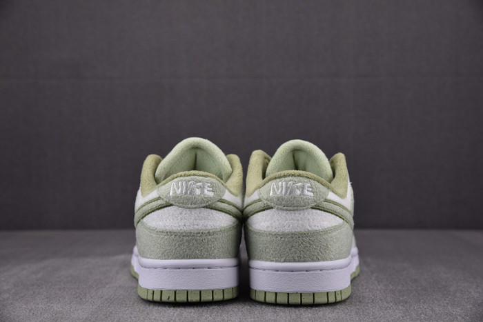 Nike Dunk Low SE Fleece Pack Honeydew (W) DQ7579-300