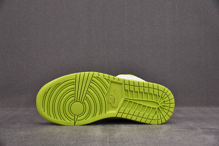 WMNS AIR JORDAN 1 MID 