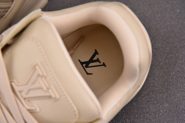 LV SNEAKER LV-000091