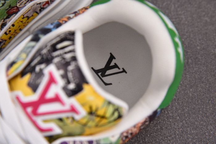 LV SNEAKER LV-000092