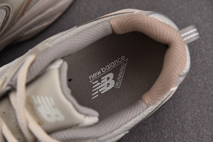 NEW BALANCE SNEAKER NB099