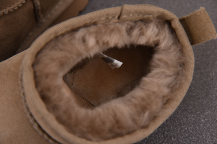 UGG Classic Ultra Mini Boot